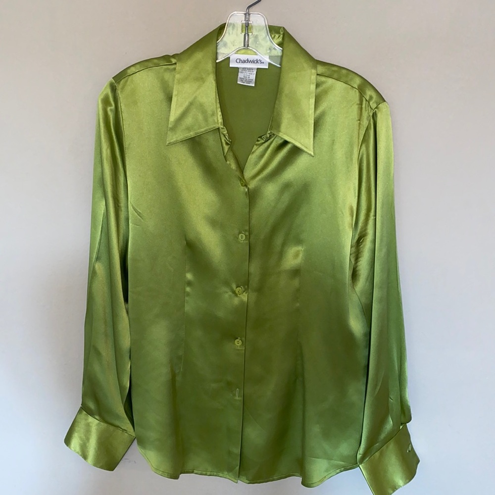 Vintage Chadwick’s 100% silk blouse in citrine green size 10